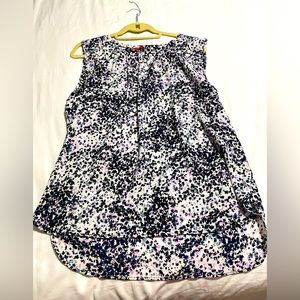Floral women’s blouse. Navy and light purple. Hardly worn. Large.